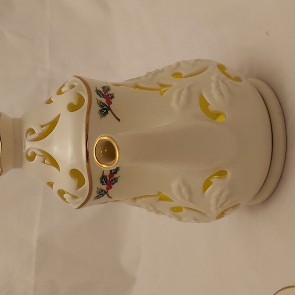 Partylite Holly Leaf Tea Set - Picture 4 of 12